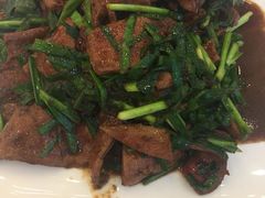 -侬佳蒸菜馆(听潮店)