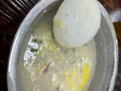 窝蛋牛肉粥一碗-南记食粥坊·宵夜大排档(莲花店)