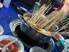 -马路边边麻辣烫(世纪金源店)