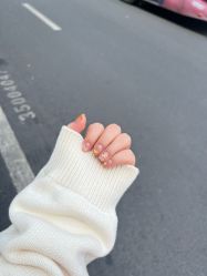 -蜜丝卡伦美甲美睫半永久