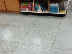 -尔雅书店(太原金广大厦店)