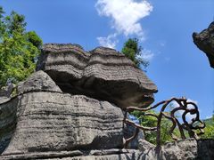 -梭布垭石林景区