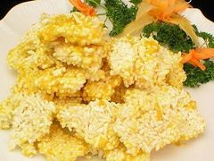 咸蛋黄焗锅巴-春雅花厨(莱西店)