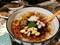 -西湖书堤(平湖八佰伴店)