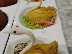 西湖榴香天鹅酥-如丰晟宴(长安万达店)