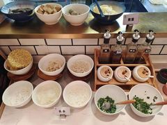 -深圳龙华大浪商业中心亚朵X酒店