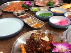 -明洞阿姨·韩式酱蟹烤肉·创意料理(三元桥店)