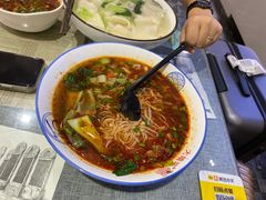 酸汤臊子面-大嘻咹biangbiang面(历史博物馆店)