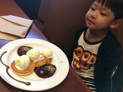 -Pancakes on the rocks(Darling Harbour)