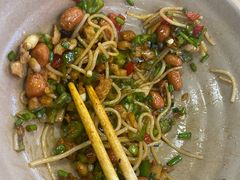 -万方圆拌粉瓦罐汤(九江湖滨店)