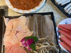 -二荆条·蜀鲜汇城市森林火锅