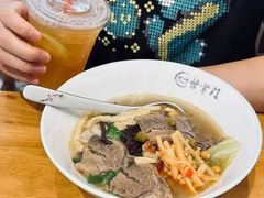 -甘掌门·化州驰名牛杂粉(越秀店)