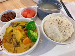 -轻蔬不用等·素食(江苏路店)