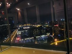 -荣誉国际酒店-云顶旋转餐厅