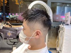 -PE SALON