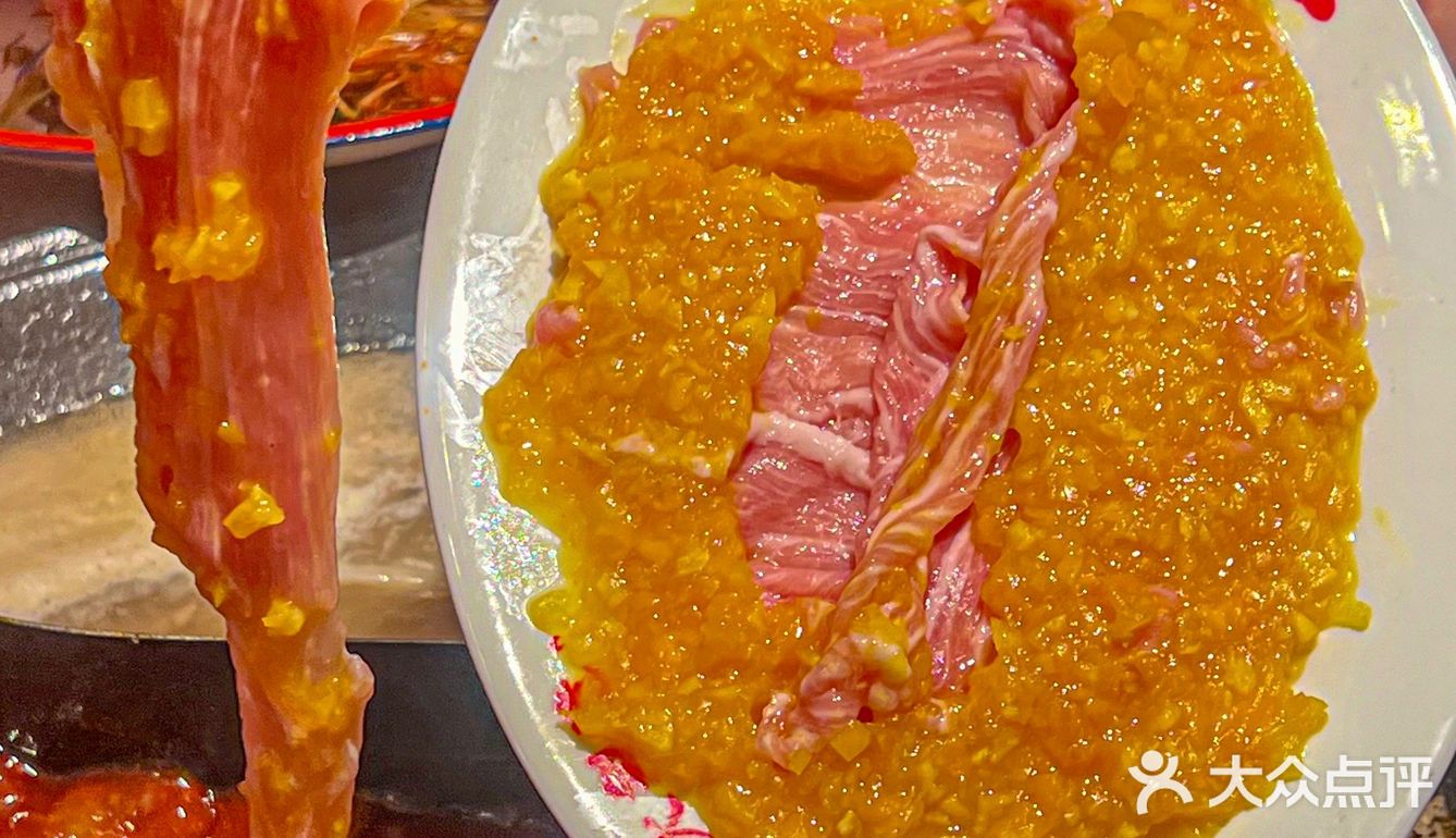 这家东莞首家我可惦记好久啦 / 头牌烧菜火锅香迷糊了