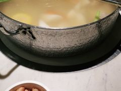 -左庭右院鲜牛肉火锅(浦江欢乐颂店)