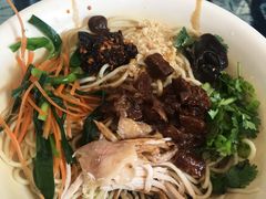 凉米线-桥香园云南过桥米线(金马碧鸡店)