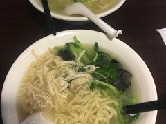鸡汤鸡丝面-富源春面馆(四川北路店)