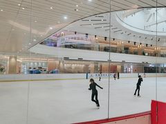 -陈露国际冰上中心(天津嘉里汇店)