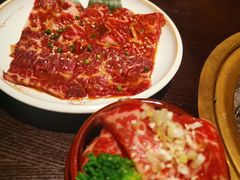-山川小町·极番烧肉(新地假日广场店)