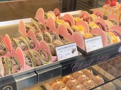 -85度C(生甜甜圈研究工坊·上海平凉店)
