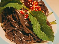 酸辣厥根粉-江边城外烤全鱼(长寿路店)