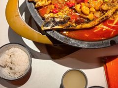 -鸣记脆皮烤鱼(三八广场店)