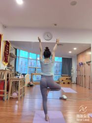 -娜斓瑜伽