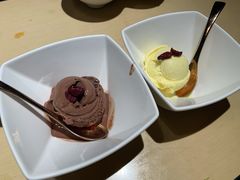 -余欢领鲜火锅(新街口店)