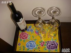 房间里的红酒-意大利农场度假村