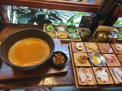 -银米·云南传统过桥米线(双廊黑金冠店)