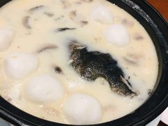招牌慢炖鲜豆浆大鱼头-上海人家花樣年华(中山公园店)