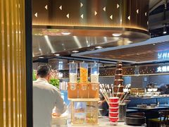 -遇上西雅图多融合海鲜自助餐厅(中房金谊广场店)
