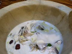 -滇香肴·云南菜蒸汽石锅鱼(云南北路店)