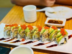 招牌牛油果绿龙卷-牛油果大师寿司(瑞景店)