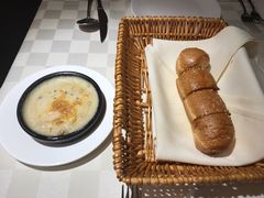 餐前面包佐酱-西堤厚牛排(王府井店)