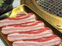 厚切原味猪五花-炙城·韩式烤肉(南京东路店)