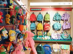 -燕莎奥特莱斯购物中心