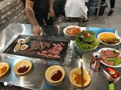 -马路牙子烧烤音乐酒馆(望京店)