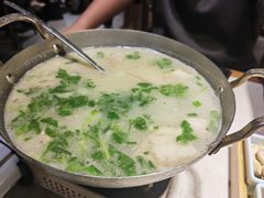 -丁里羊肉小镇(天鹅湖总店)