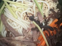 -云海肴·汽锅鸡·云南菜(天山百盛优客店)