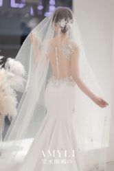-艾米丽婚纱礼服