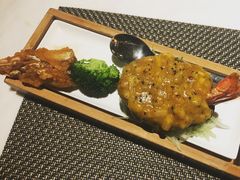牛油果大虾-五号茶居·新派粤菜·岭南五号酒店(沿江中路店)