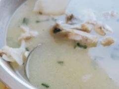-雪湖煜辰鱼头老店(雪野湖店)