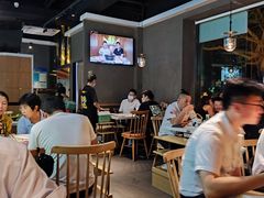 大堂-顺德公广东猪肚鸡·煲仔饭(白石洲店)