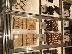 -VENCHI 闻绮(上海佛罗伦萨小镇店)