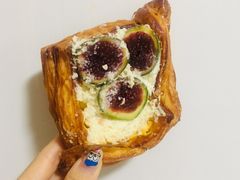 -焙丽拾光(麦凯乐直营店)