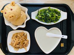 -爱贝尔高端月嫂(母婴护理)