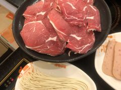 -呷哺呷哺(世贸.工三店)